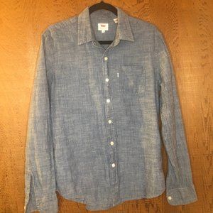 Levi's Blue Chambray Long Sleeve Button up shirt Size M Medium